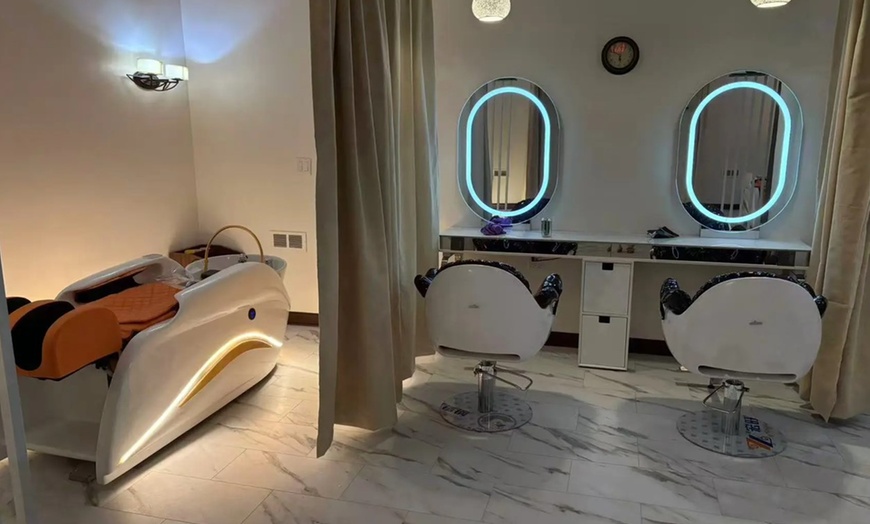 Image 3: Up to 49% Off on Salon - Scalp Care at Luxury Spa
