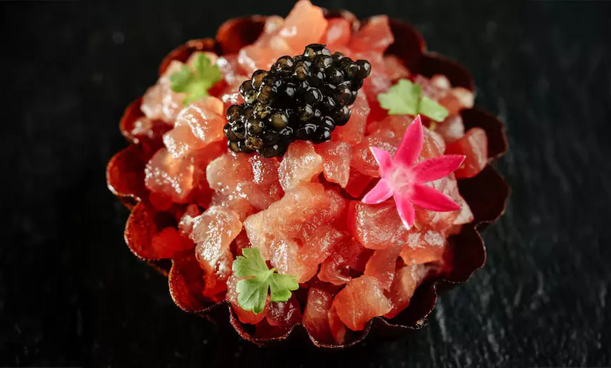 Image 1: Menú degustación Labur o Luze by Eneko Atxa, chef estrella Michelin 