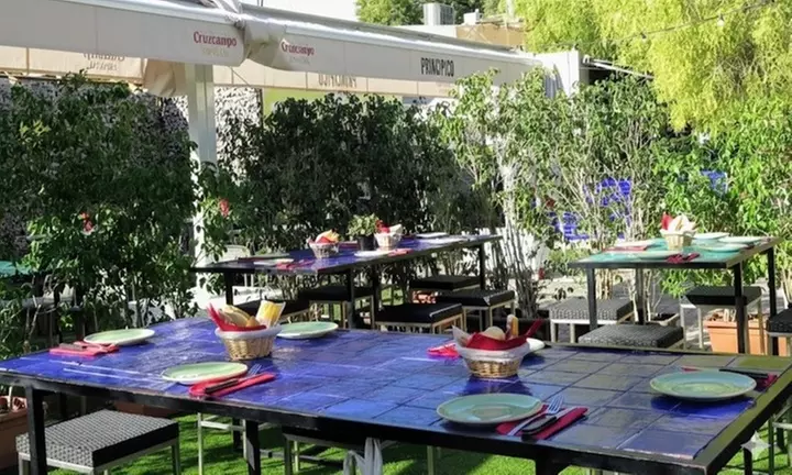 Menú fusión argentino-mediterráneo para 2 o 4 personas