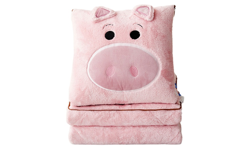 Image 8: Coperta e cuscino a tema cartoni