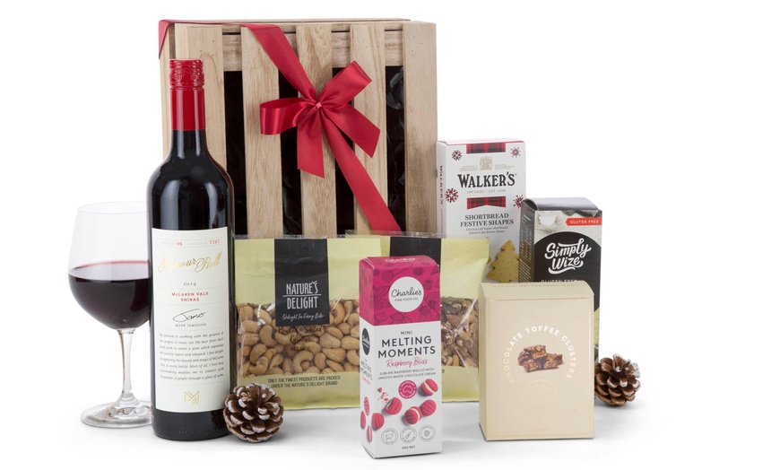 Image 3: Forget the Guesswork! Get the Perfect Tea or Wine Gift Hamper!