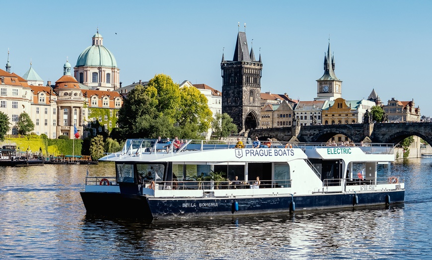 Image 1: Hop-on-Hop-off-Bustour Prag, opt. mit Bootstour 