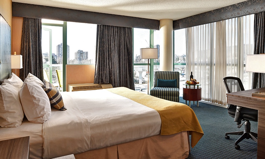 Executive Plaza Hotel Metro Vancouver | Groupon