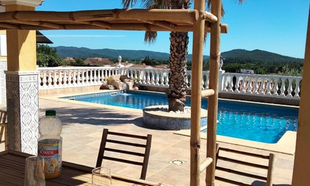 De 1 à 5 personnes : privatisation spa une demi-journée de 4h (piscine, bain à remous, terrasse)