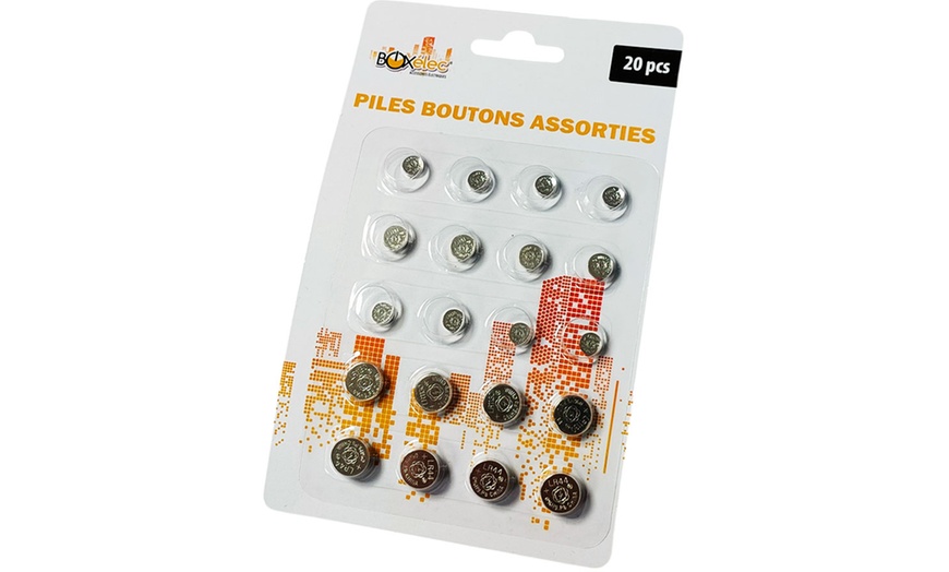 Image 6: Lot de 20 piles boutons incluant cinq types différents 