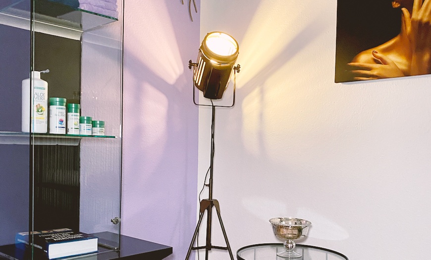 Image 6: 1 oder 2 Gewichtsreduktions-Behandlung mit Ultraschall, Wärme & EMS