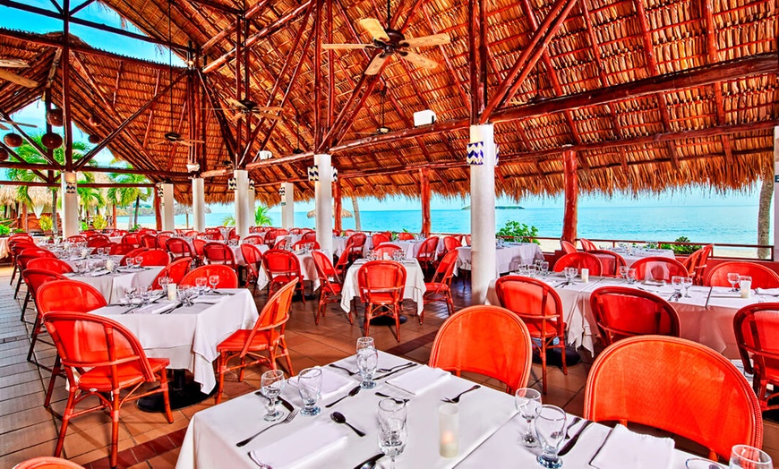 Image 7: ✈ 5-Night Part All-Inclusive Panama Vacation with Air –Travel by Jen