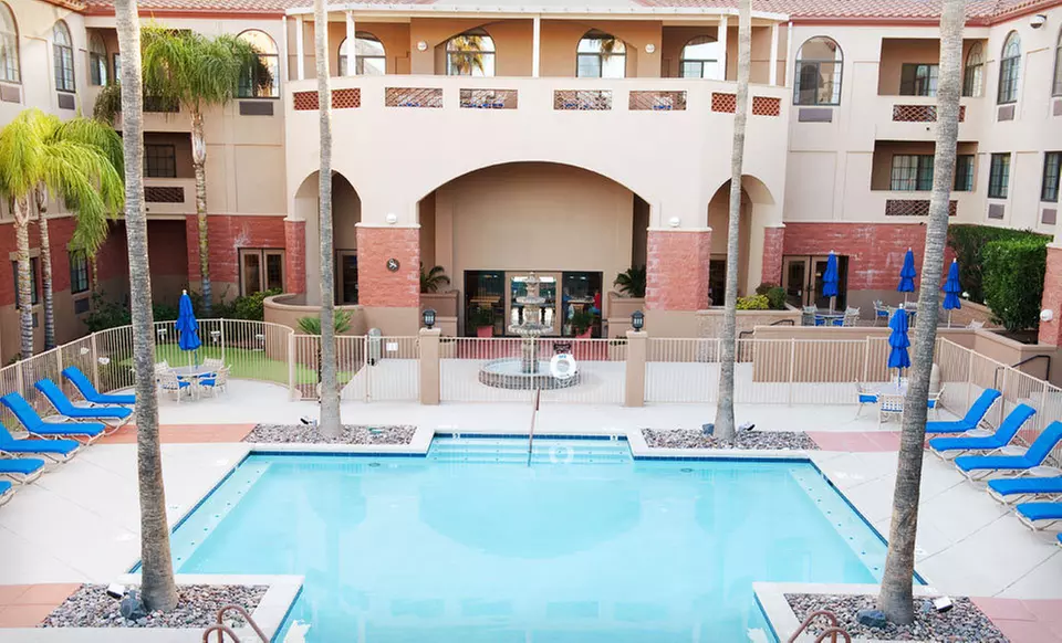 Two- or Seven-Night Stay at Varsity Clubs of America – Tucson - Primary Image