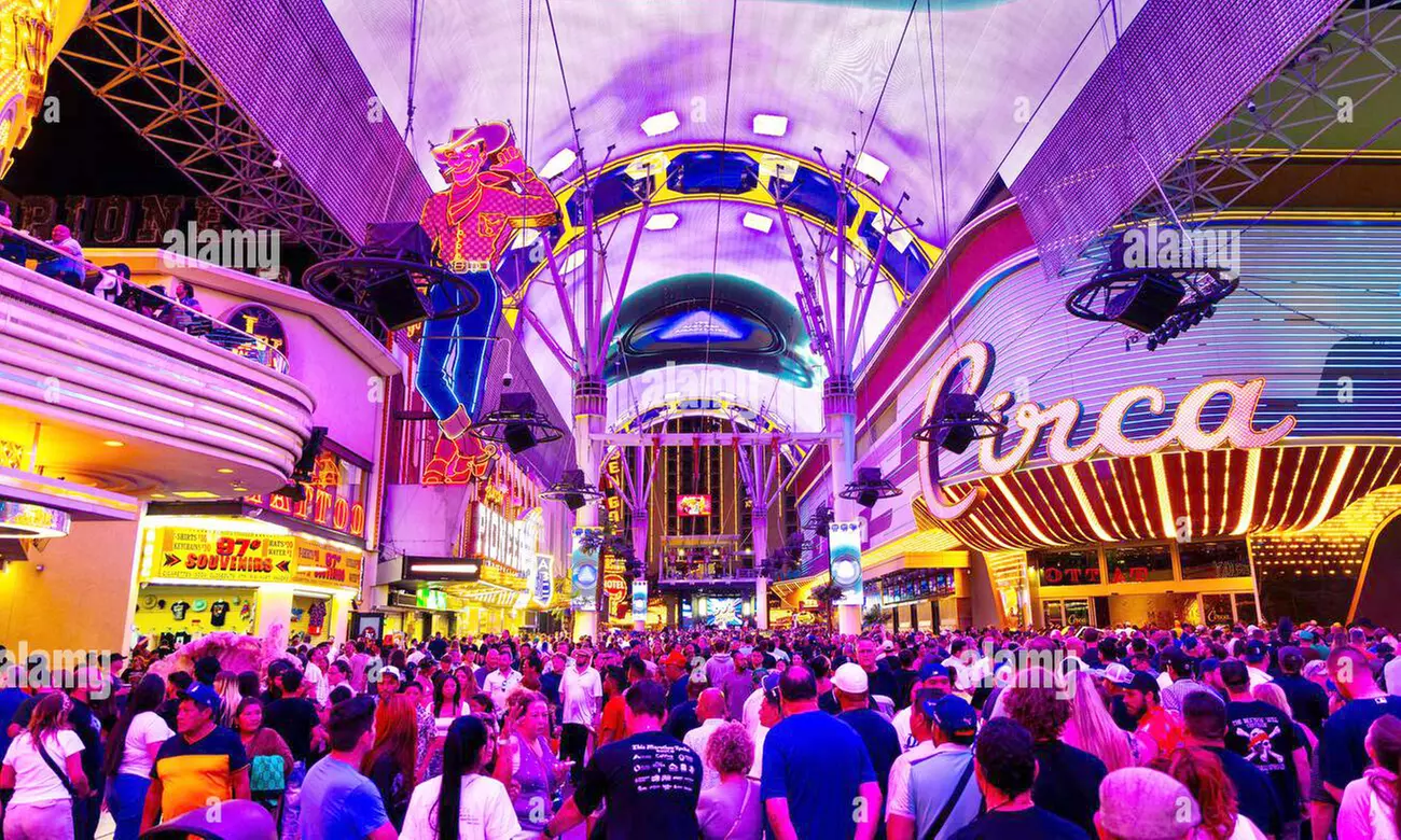 Las Vegas Night Tour – Iconic Sights & Live Guide