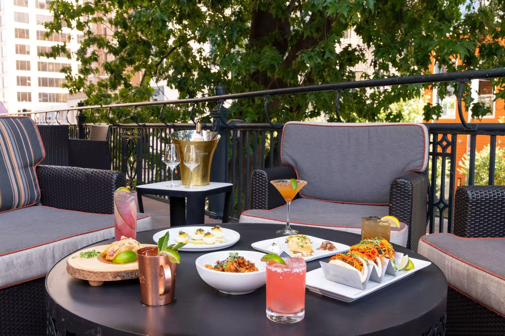 Stay in Austin, TX with Elegant Charm & Prime Downtown Location