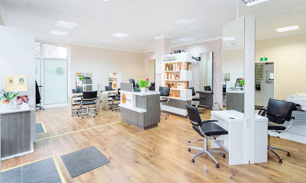 Waschen, Schneiden, Föhnen inkl. Haarmaske für 1 Person