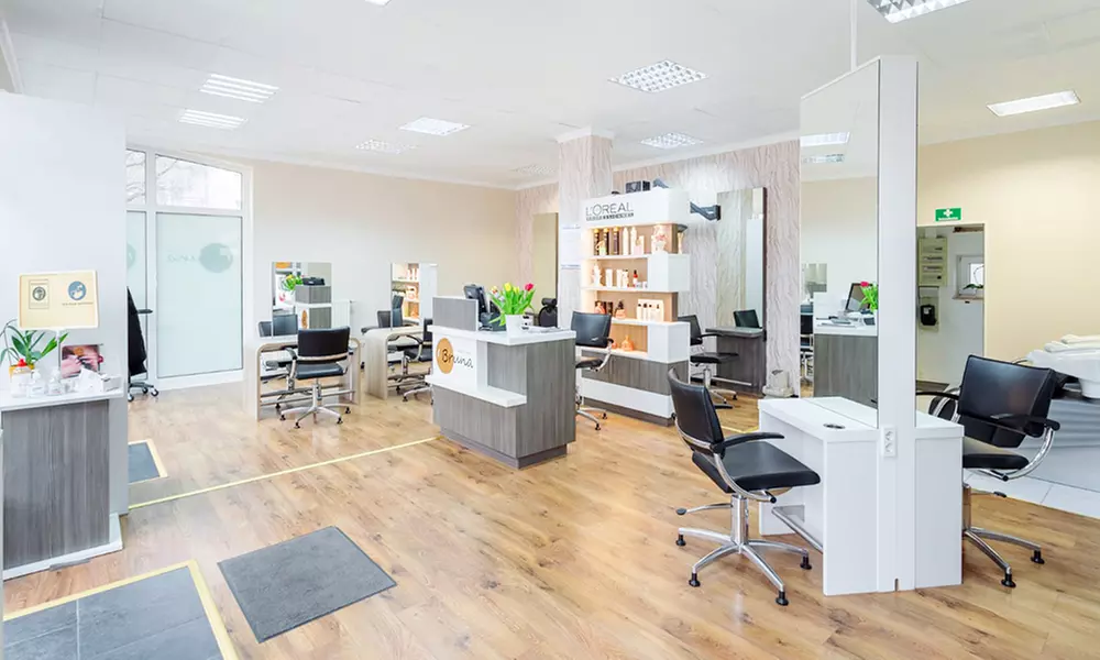 Waschen, Schneiden, Föhnen inkl. Haarmaske für 1 Person