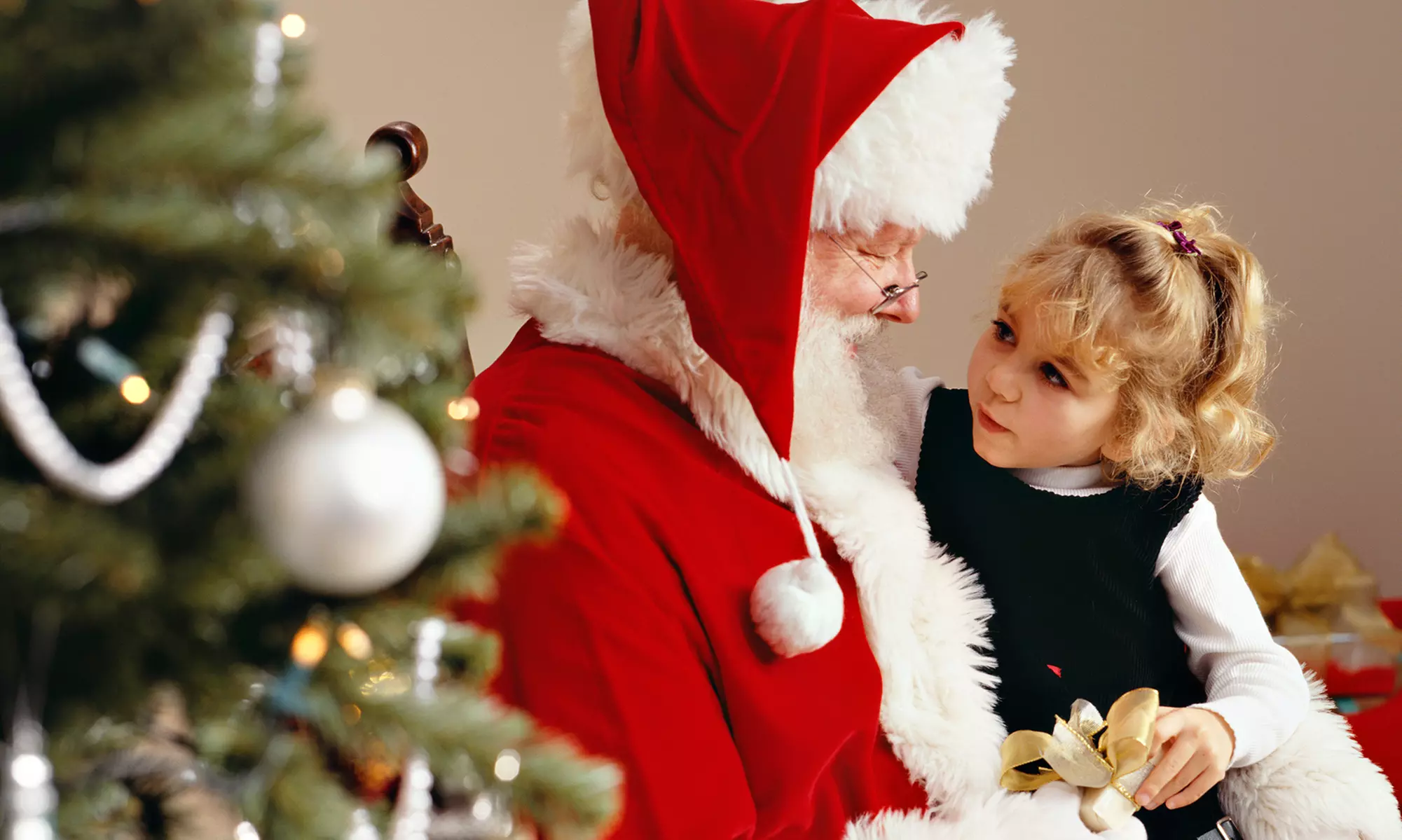 One-Day Holiday-Market Visit at Christkindlmarkt Bethlehem on December 4–19 (Up to 44% Off) - Primary Image