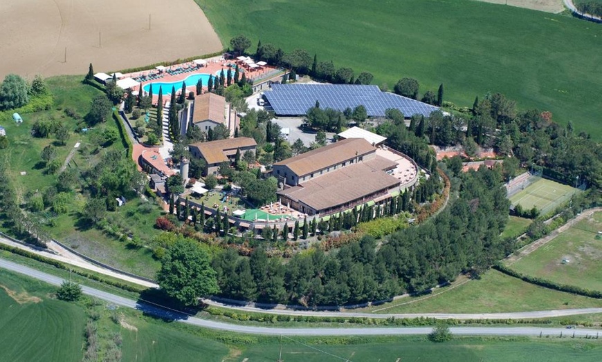 Image 3: Val di Cecina: camera Standard con colazione o mezza pensione e Spa