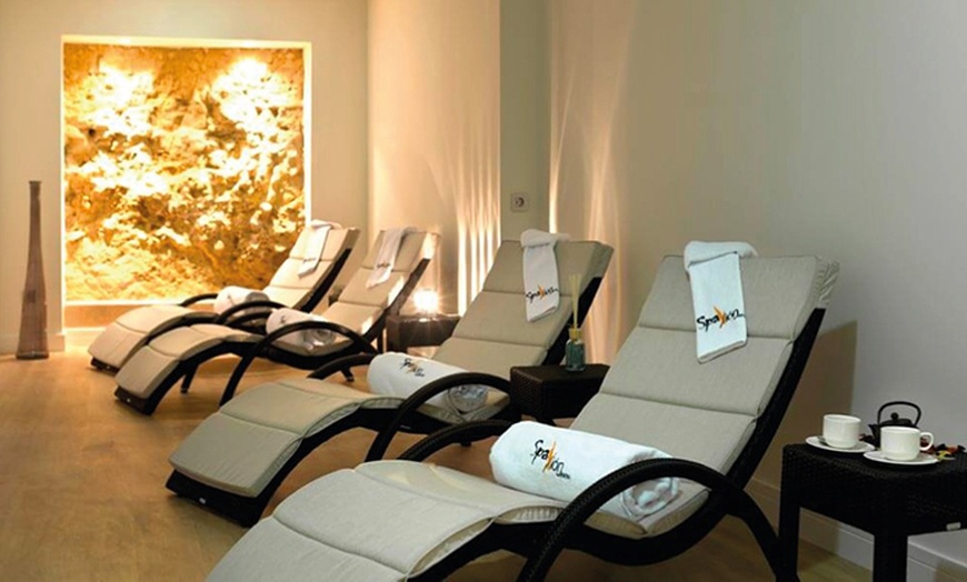 Image 2: Mímate en un entorno único: circuito spa para 2 en Spaxión Aurea