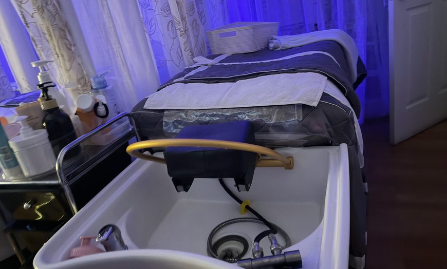 Image 6:  Couples 60-Min Detox Scalp Treatment, 30 Min Scalp Treatment & More