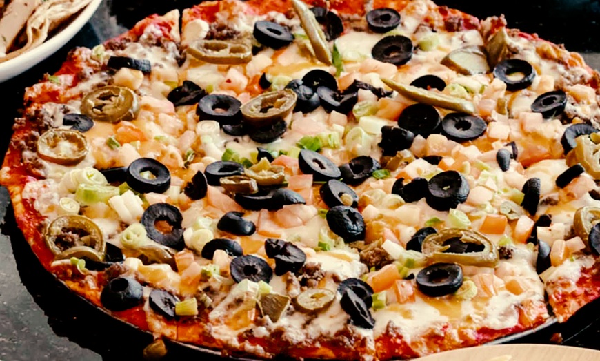 Image 2: Enjoy Pizza and Fries Combos with 12 or 16 Inchs 
