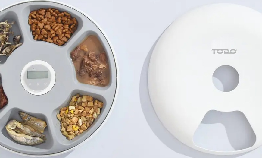 Image 2: Smart Six-Meal Automatic Pet Feeder with LCD Display & USB Power