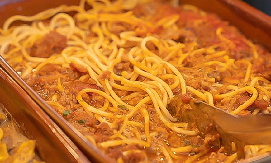 Image 12: Buffet libre para 2 o 4 válido entre semana o fin de semana y festivos