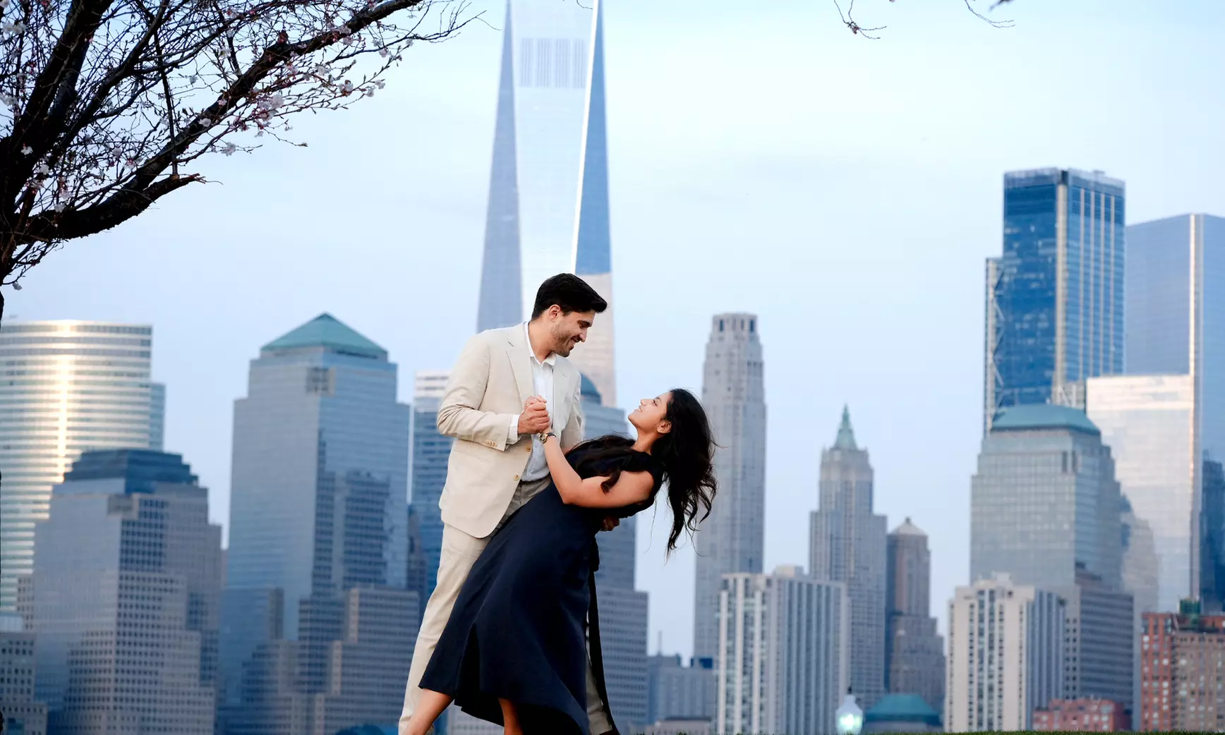 Enjoy 60-, or 90-Min Engagement Photography Session & Photo Package