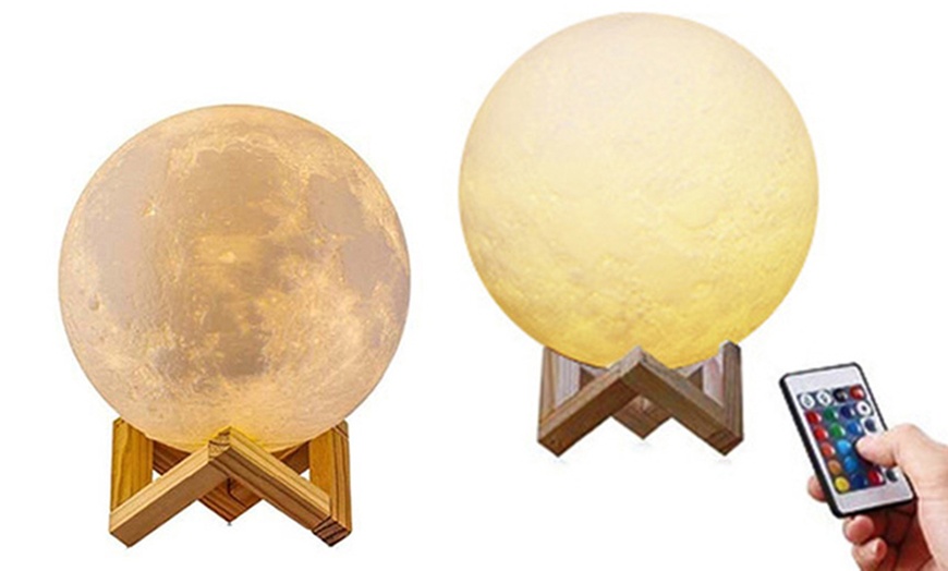 Image 3: 8cm Moon-Themed Night Light