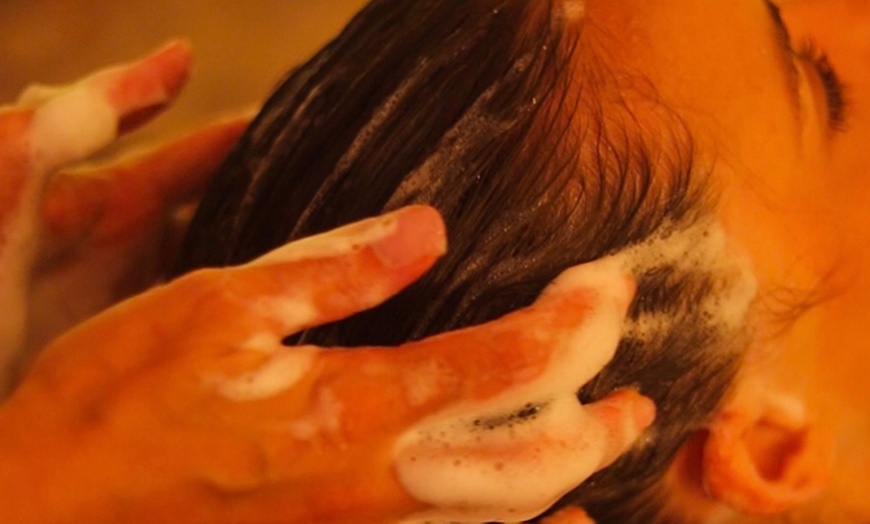 Image 5: Ritual Head Spa con spa capilar, bebida de cortesía y masaje de manos