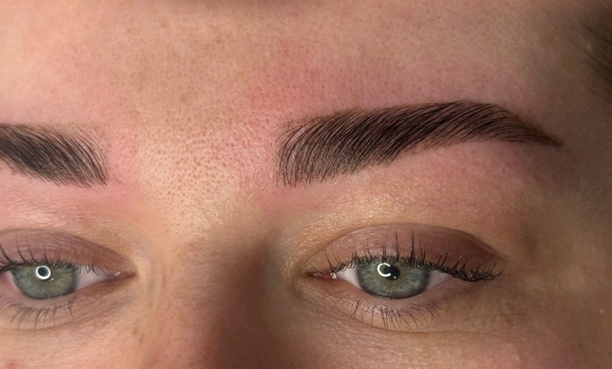 Image 6: Enhance your Eyes with One Eyelash Lift w/w/o Tinting Treatment 