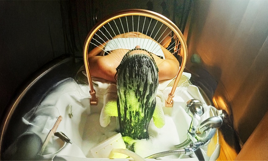 Image 3: Sesión completa de head spa para niños o adultos a elegir con masaje