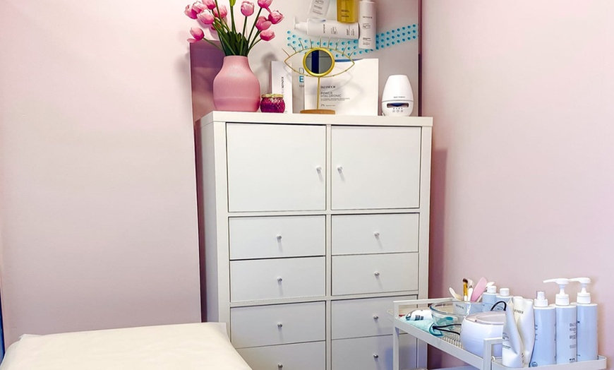 Image 4: 1, 2 o 4 sesiones de radiofrecuencia facial