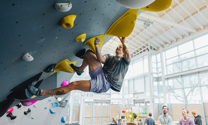 Image 2: Experience Bouldering with One Day Pass & Rental Gear for 1, 2, or 4