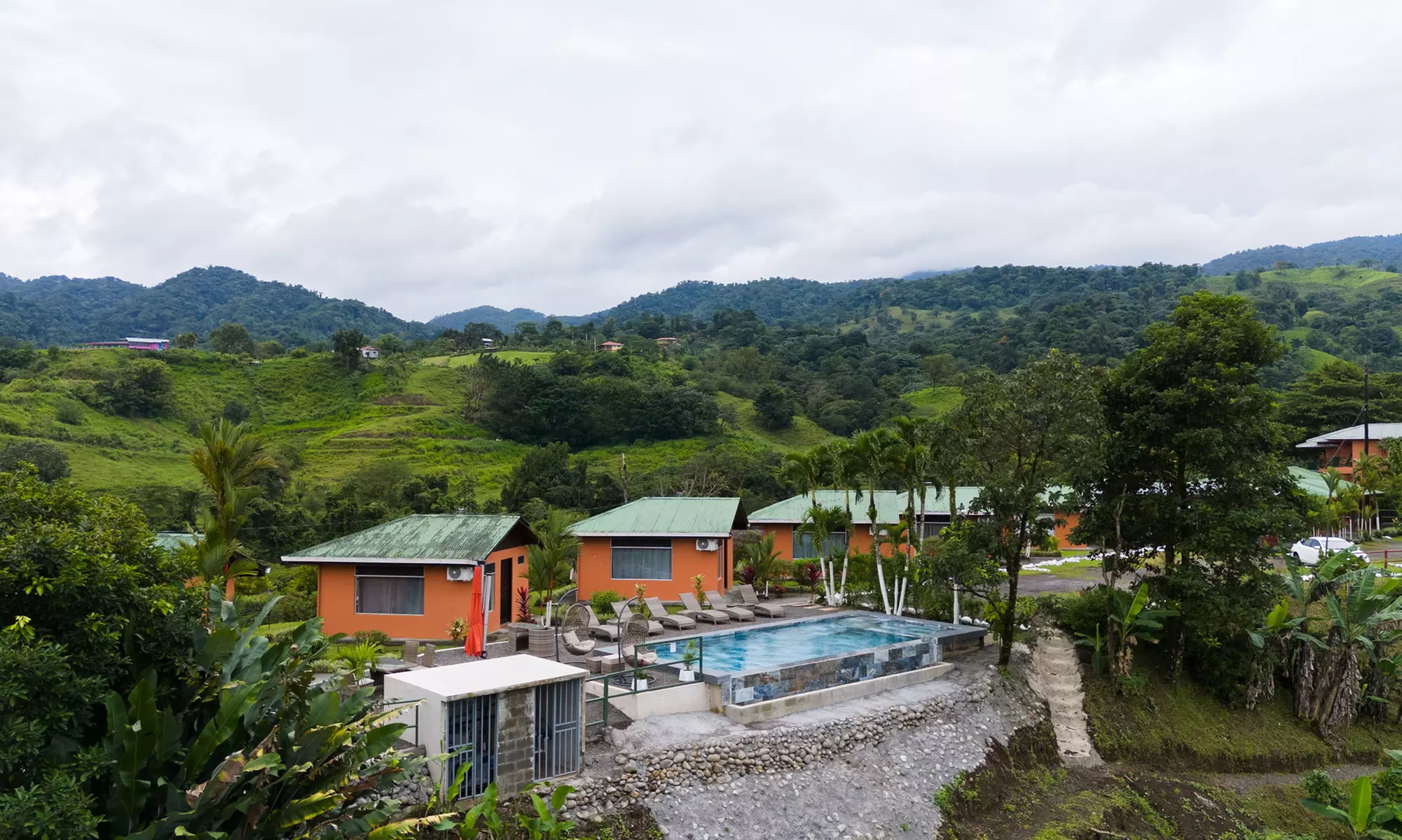 ✈7-Night Costa Rica Volcano & Beach Trip w/Air, Car from Travel by Jen