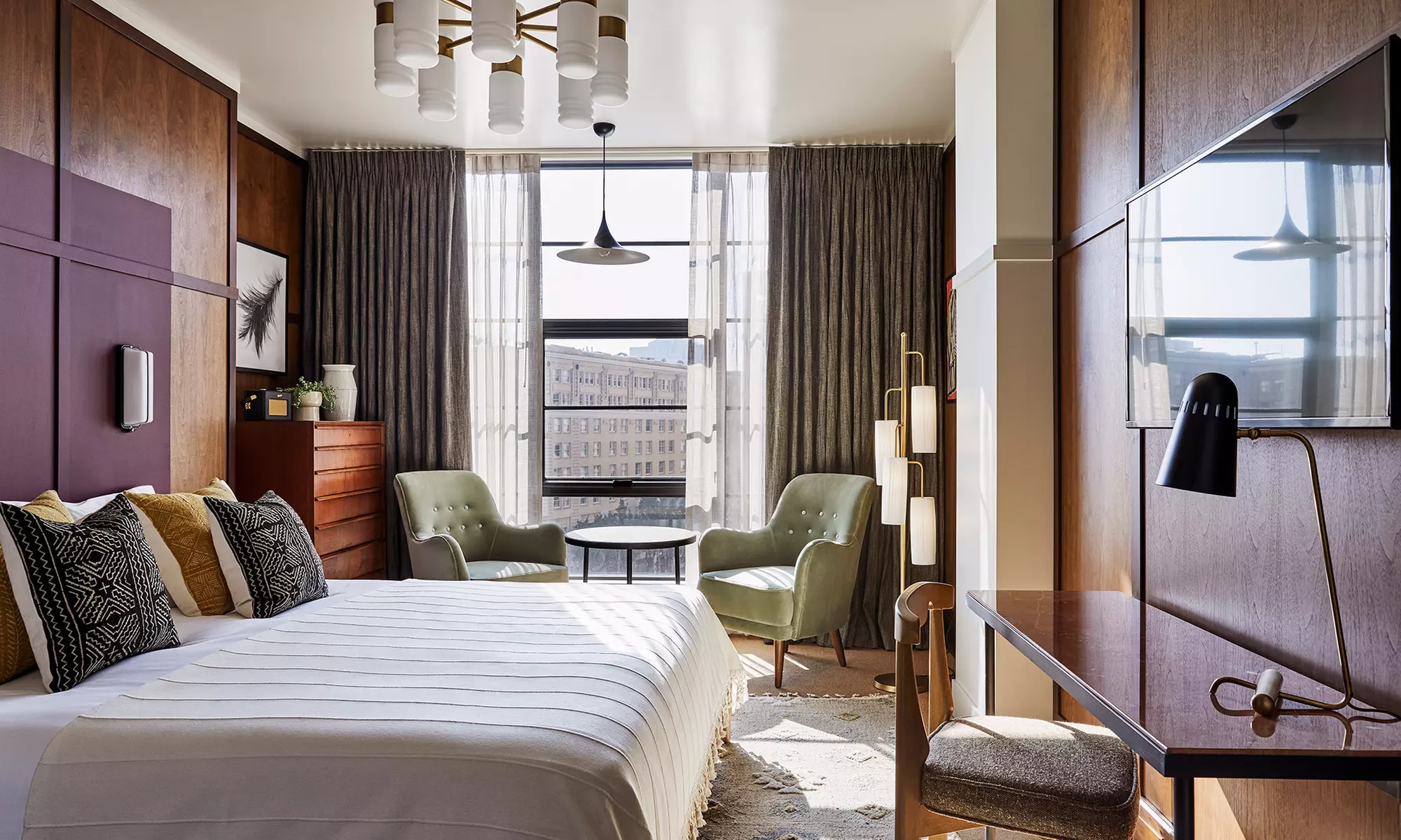 4* Stay in Oregon’s Historic Town With Curated Art & Mid-Century Charm