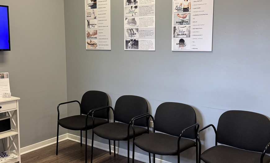 Image 5: Experience Skin Renewal with IPL Plus Mini-Photofacial Sessions