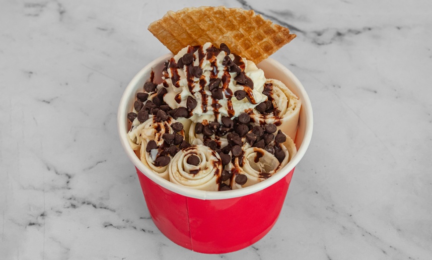 Image 3: Rolled Ice Cream Cups for One or Two People