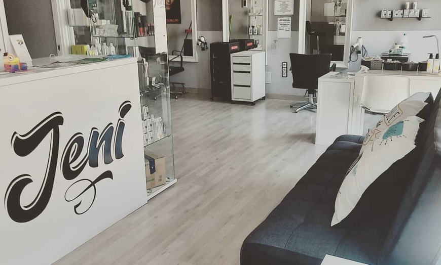 Image 2: Limpieza facial profunda con hidrolimpieza y opción a extras para 1