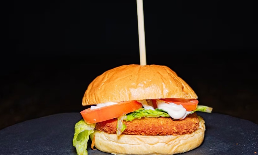 Image 24: Menú con hamburguesa o entrecot en tres ubicaciones a elegir