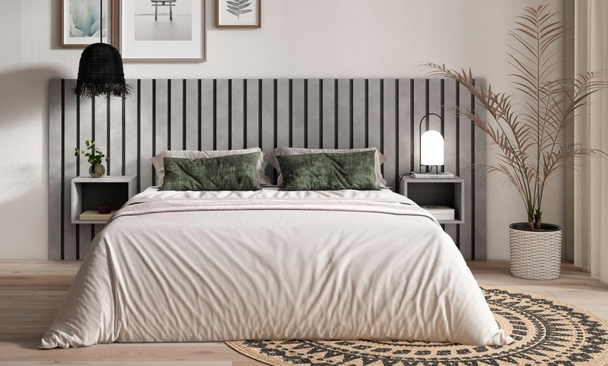 Image 13: Tête de lit en bois