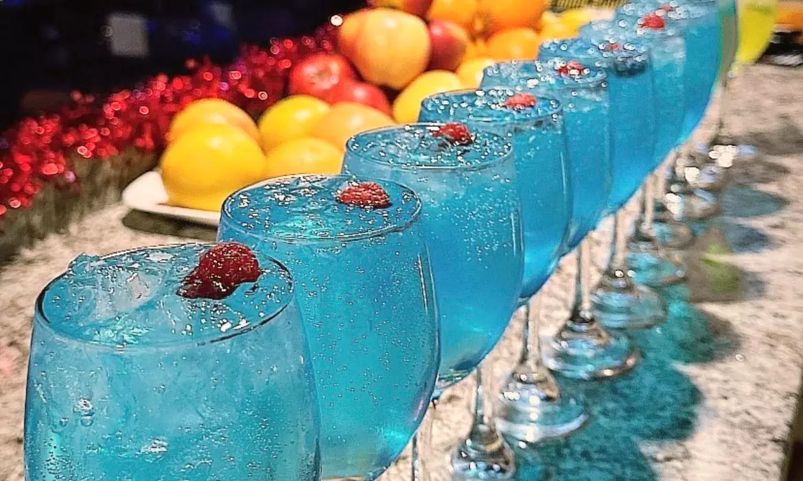 One To Four Hookahs with Free Sodas and Optional Fruit/Snack Platters