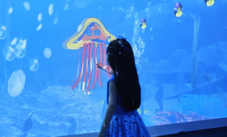 Image 7: Passes to One World Interactive Aquarium in Las Vegas, NV