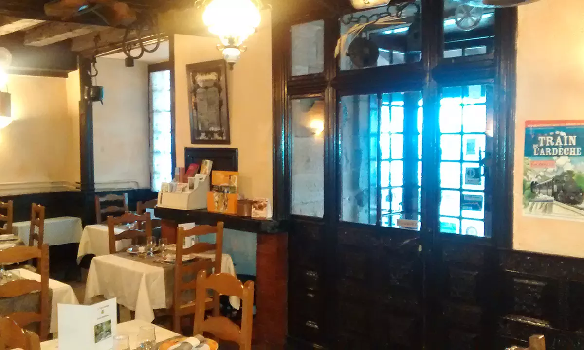 Eveil des papilles avec vue pittoresque sur le Rhône