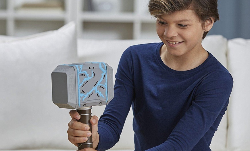 Image 5: Hasbro Thor Ragnarok Hammer