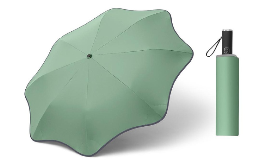 Image 8: Rounded-Corner Folding Umbrella