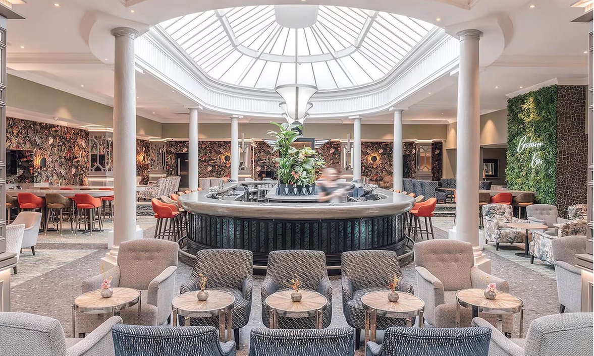 North Warwickshire: 4* Stay with Breakfast and 3-Course Buffet Dinner