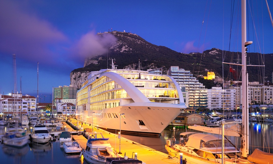 Image 19: 5* Yacht Hotel in Gibraltar