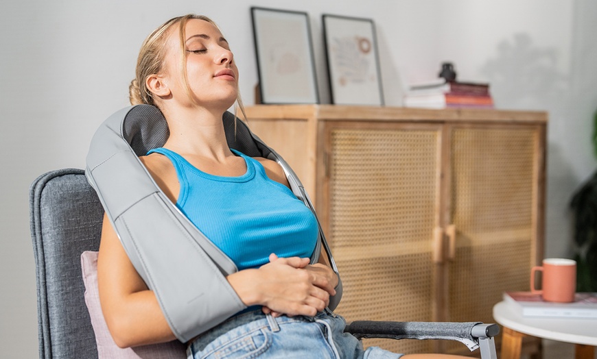 Image 10: Innovagoods wiederaufladbarer, ergonomischer 6D- oder Shiatsu-Massager