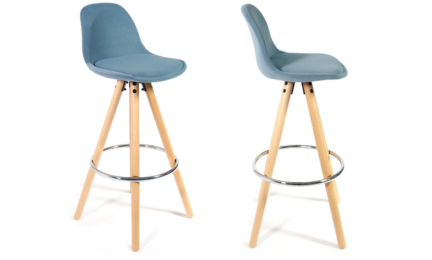 Image 20: Barcelona Retro-Style Bar Stool Two-Piece Set