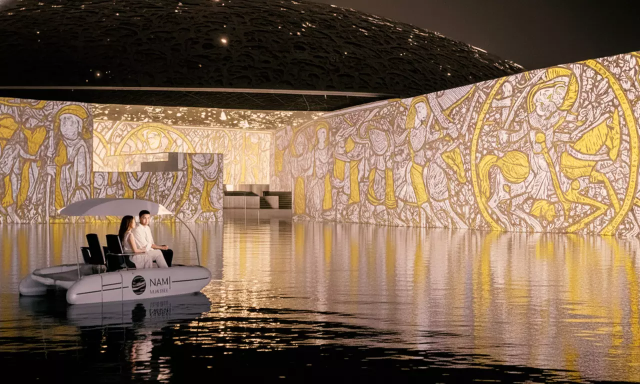 Explore 15 or 30-Minute Luxury E-Catamaran Tour for 2 or 4 People