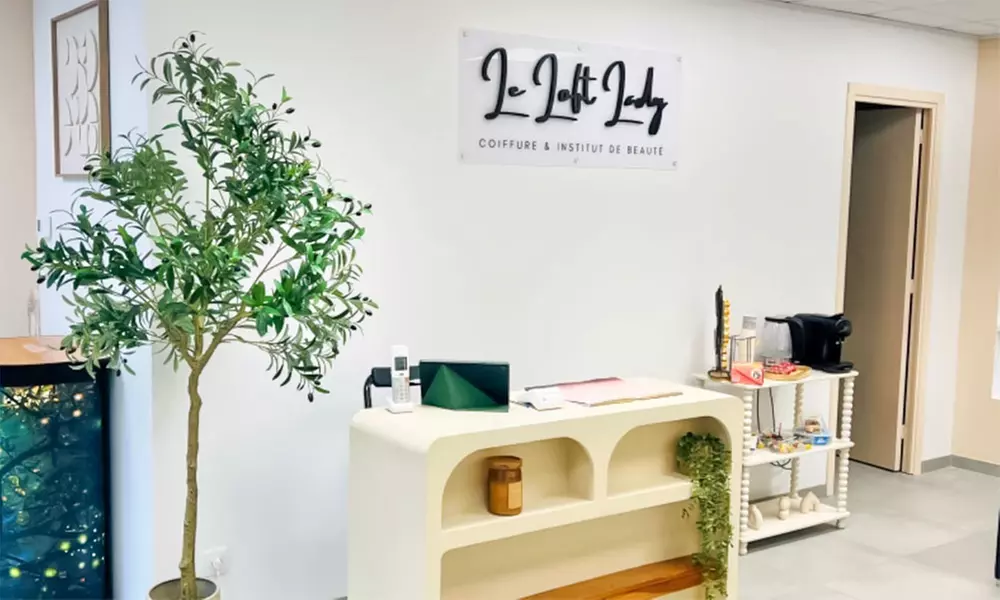 Forfait shampoing, coupe, brushing avec couleur en option au Loft Lady (jusqu'à 64% de remise) - Primary Image