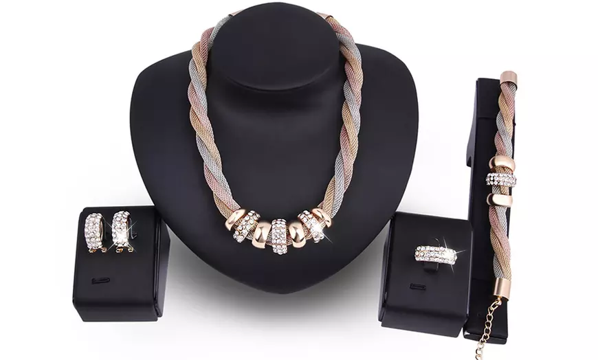 Image 1: Sieradenset van gemaakt met Swarovski®-kristallen