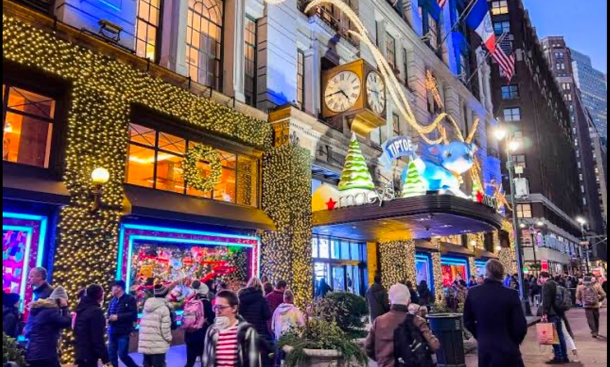 Image 5: NYC Christmas Holiday Tour – Iconic Sights & Myzel’s chocolates